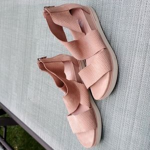 Eileen Fisher Shoes- zipper on back for easy slip on. Criss-Crossed on top.